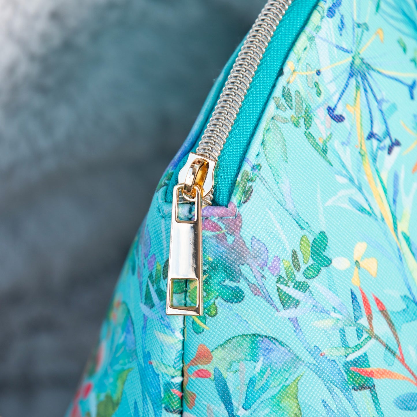 Gifted Stationery Cosmetic Bag Kissing Hares Design Travel Toiletry Bag