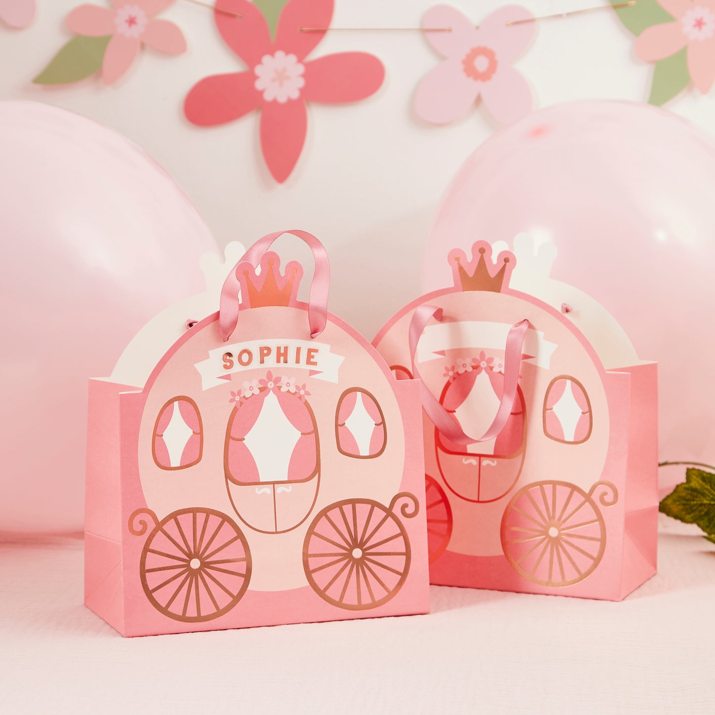 Hootyballoo 4 Pack Personalised Princess Carriage Party Bags Gift Bag Partyware
