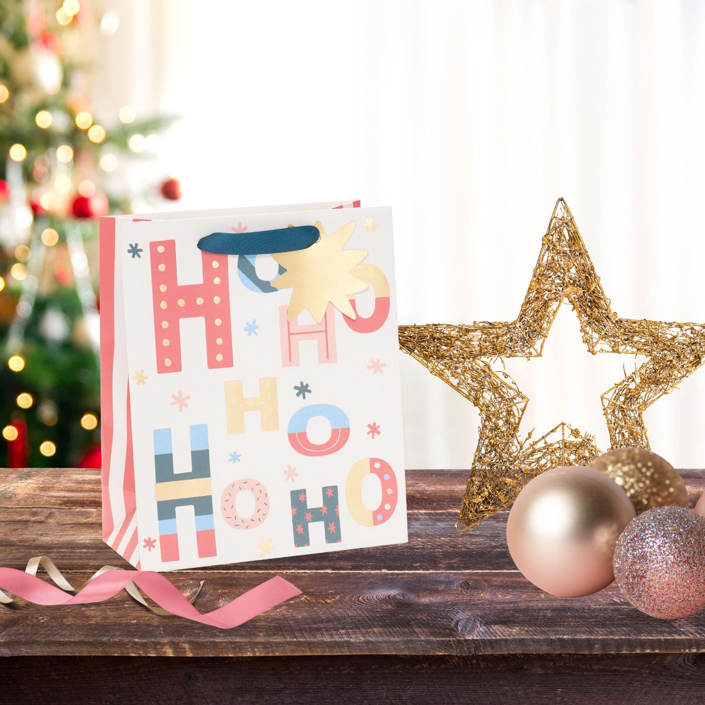 Ho Ho Ho Medium Christmas Gift Bag Festive Xmas Gift Wrap Gifting Accessory