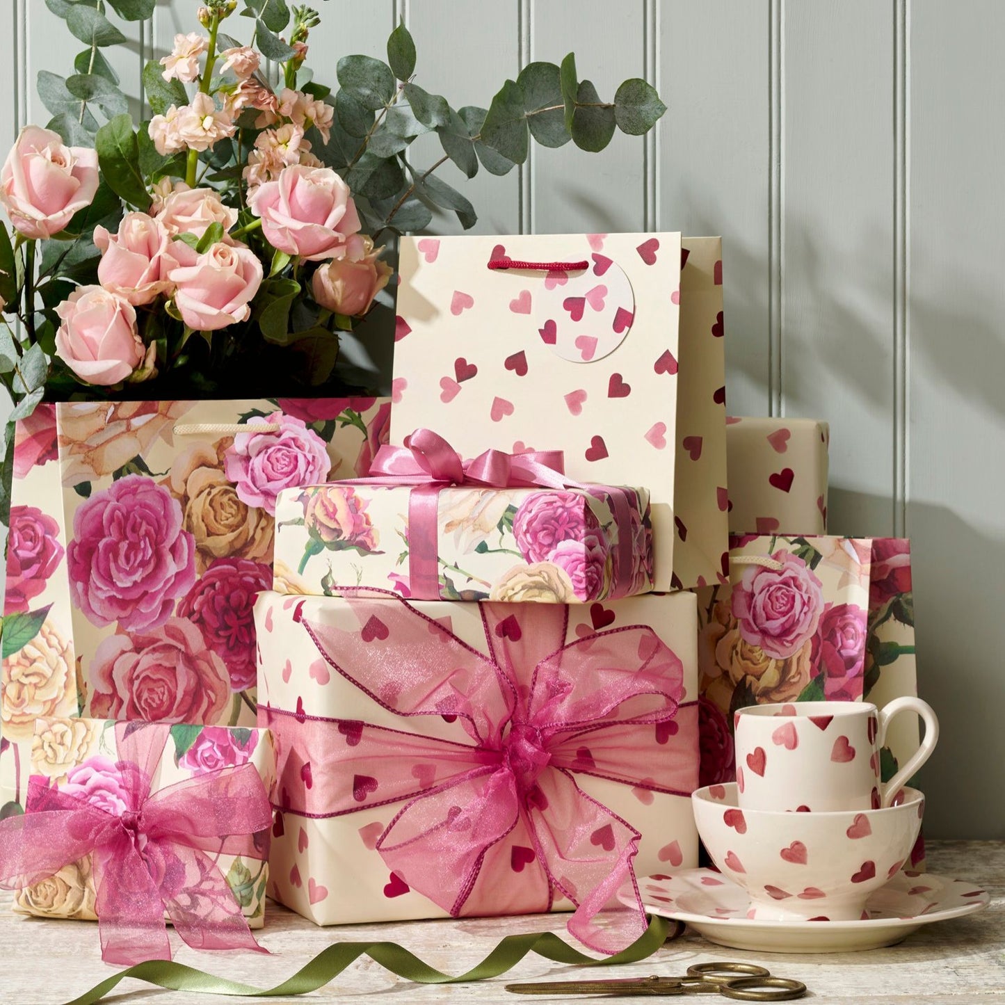 Emma Bridgewater Pink Hearts Large Gift Bag Gift Wrapping Accessory