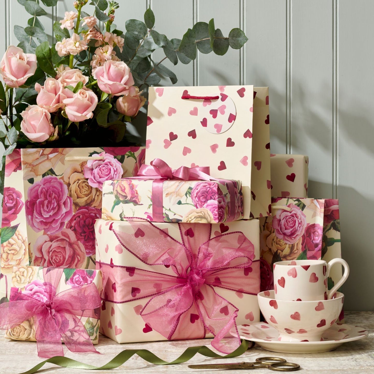 Emma Bridgewater Pink Hearts Bottle Gift Bag Gift Wrapping Accessory