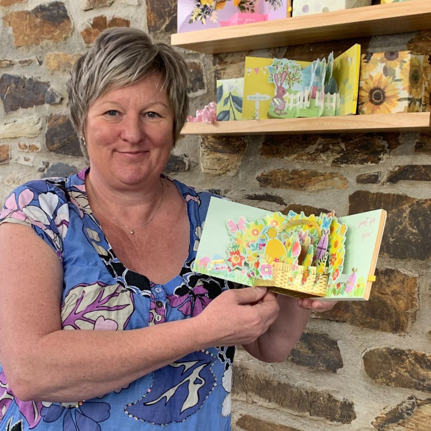 Pop Up Card & Chocolate Treat Tray Easter Wishes Easter Card & Gift