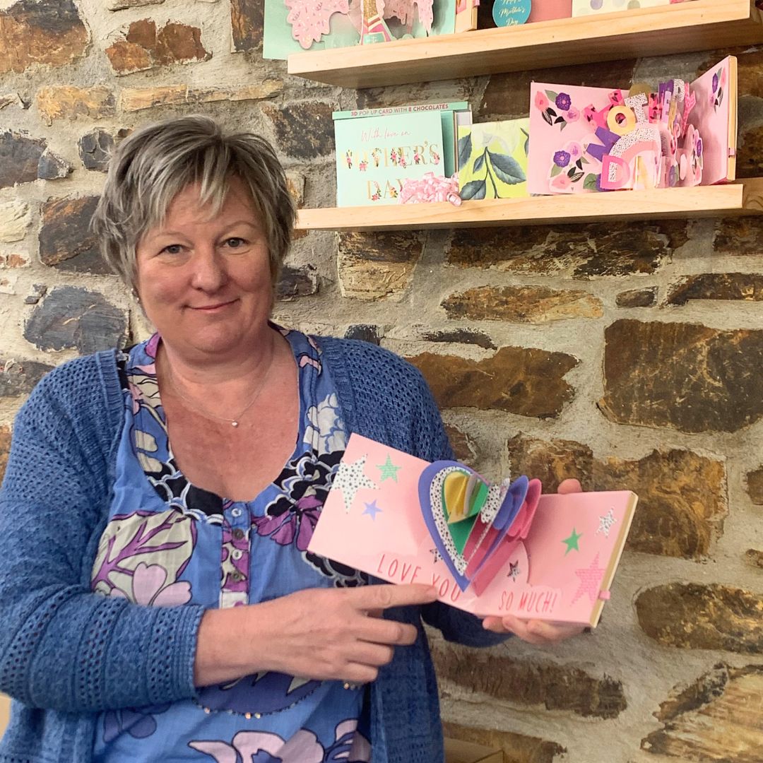 Pop Up Card & Chocolate Gift Box Love You Mum Mother's Day Card & Gift