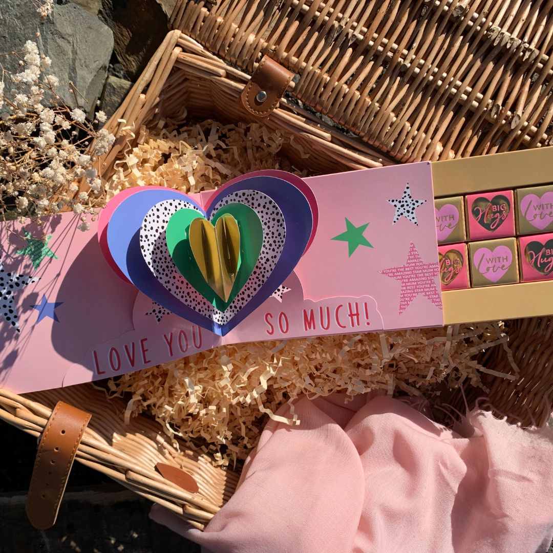 Pop Up Card & Chocolate Gift Box Love You Mum Mother's Day Card & Gift