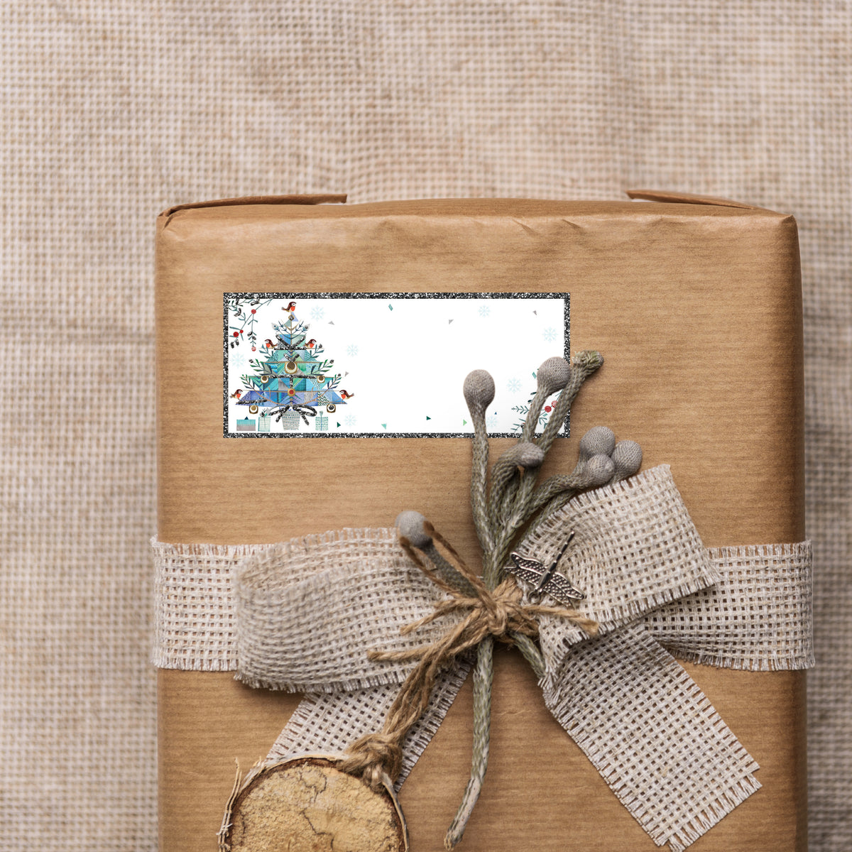 Pack Of 8 Christmas Self Adhesive Glitter Gift Tags Robin & Tree Design