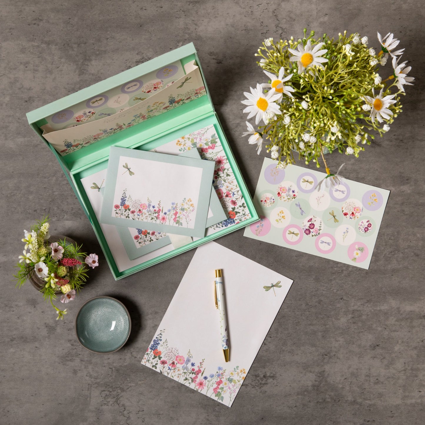 Gifted Stationery Writing Set Wild Harmony Design Letter Paper & Envelopes