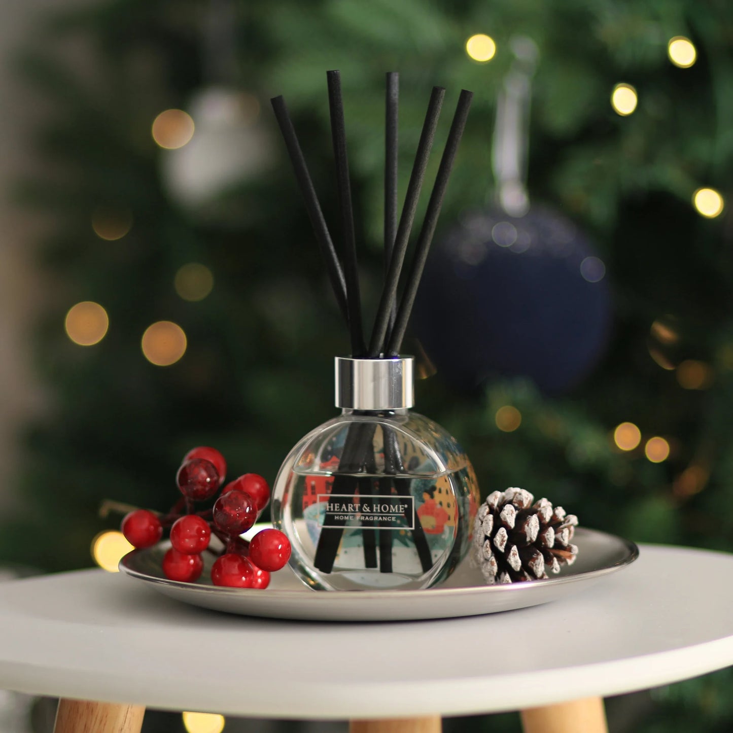 Heart & Home Fragrance Reed Diffuser 'Baubles & Berries' Winter Fruits Scent
