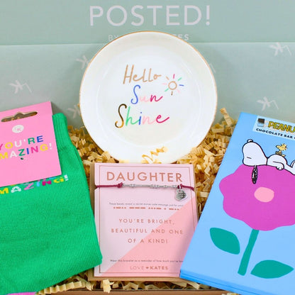 POSTED! Amazing Daughter Letterbox Gift You're Amazing With Snoopy Chocolate Tin