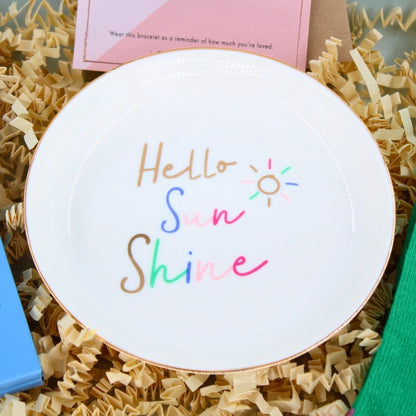POSTED! Amazing Daughter Letterbox Gift You're Amazing With Snoopy Chocolate Tin