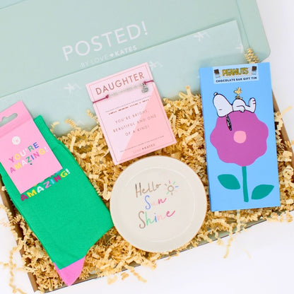 POSTED! Amazing Daughter Letterbox Gift You're Amazing With Snoopy Chocolate Tin