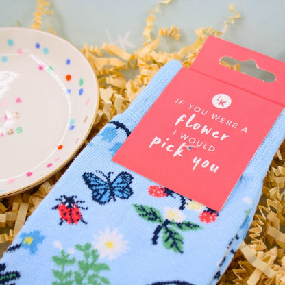 POSTED! Birthday Blooms Letterbox Gift Includes Pop Up Birthday Treat Tray Card