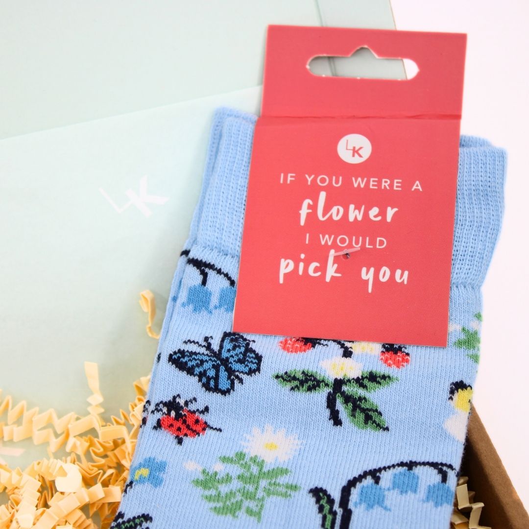 POSTED! Bee Happy Birthday Letterbox Gift Includes Pop Up Floral Treat Tray Card