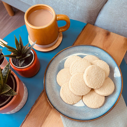 Peanuts Snoopy Breakfast Tea & Shortbread Biscuits Gift Tin Collectable Gift