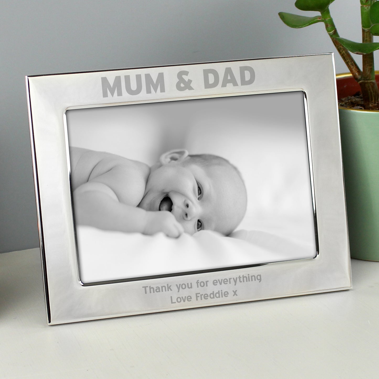 Personalised Silver 7x5 Mum & Dad Photo Frame - Personalise It!