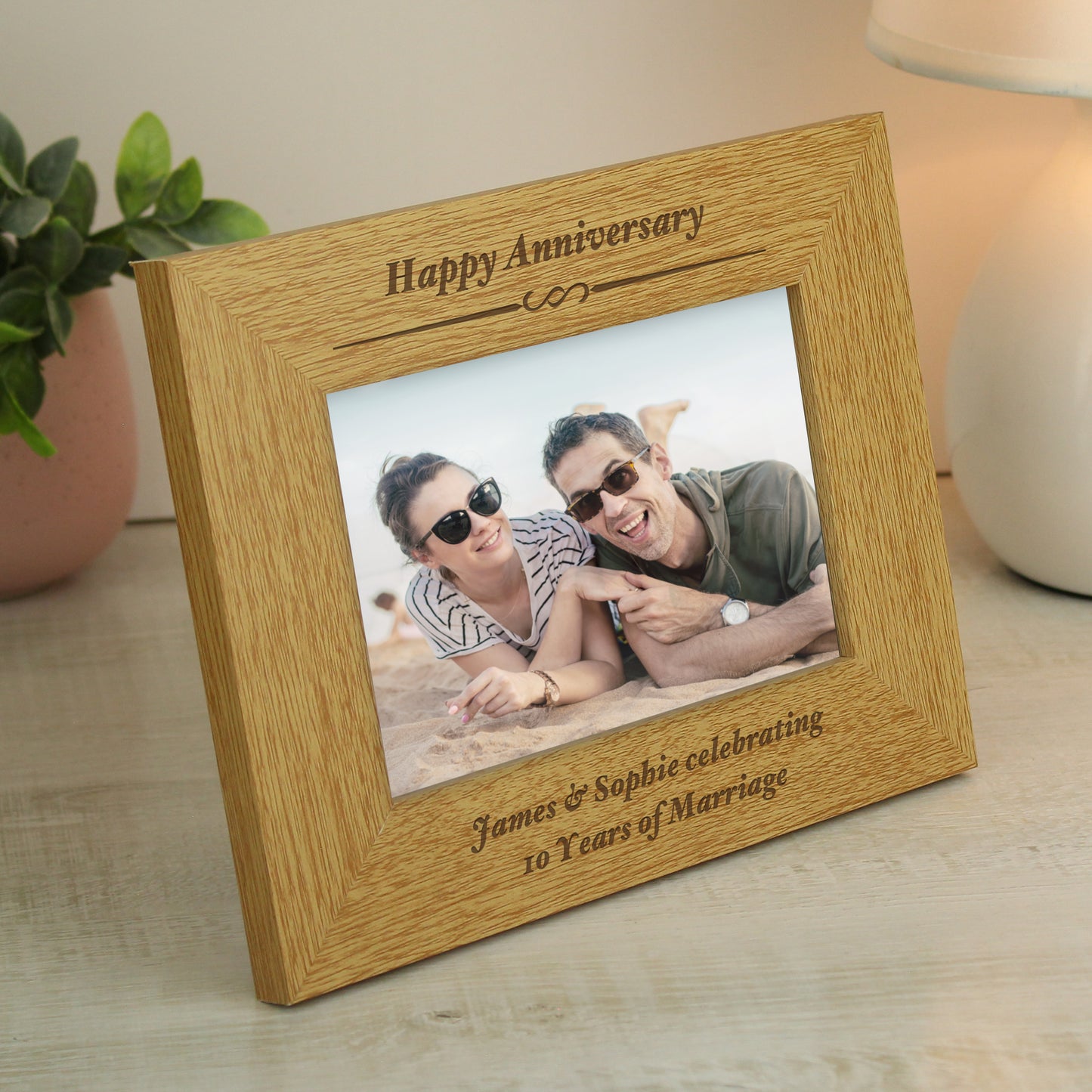 Personalised Formal 6x4 Landscape Oak Finish Photo Frame - Personalise It!