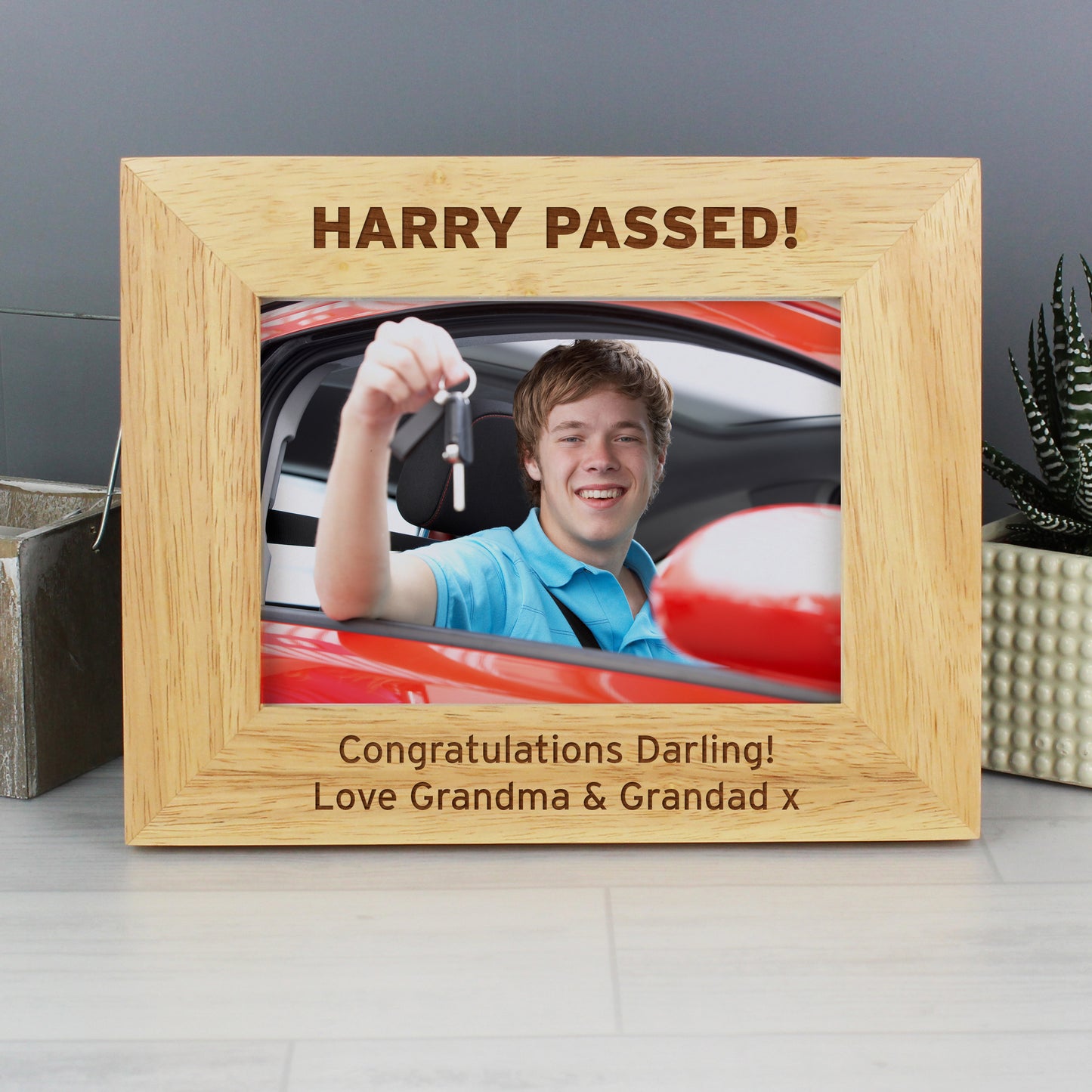 Personalised Bold Text 7x5 Landscape Wooden Photo Frame - Personalise It!