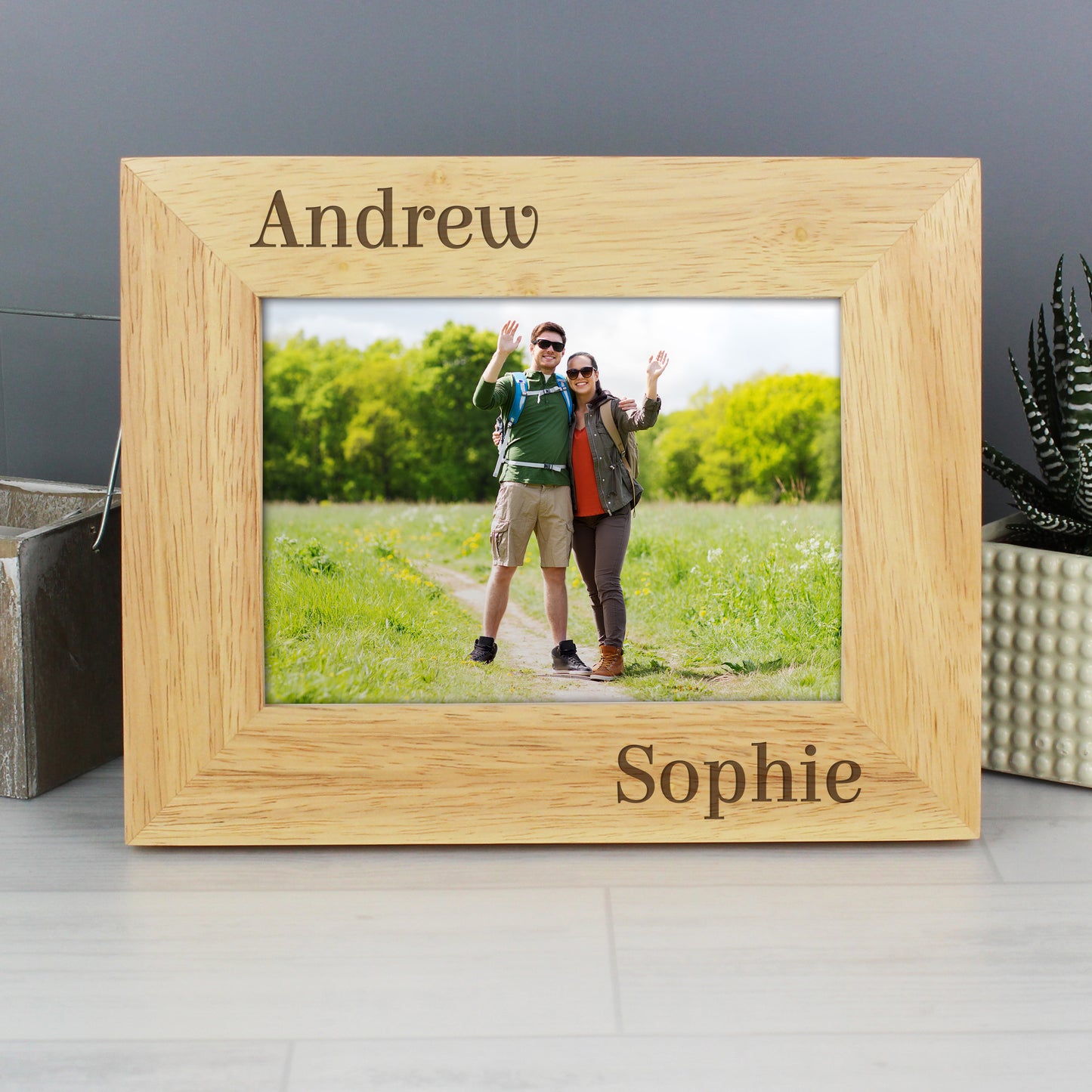 Personalised Couples 6x4 Oak Finish Photo Frame - Personalise It!