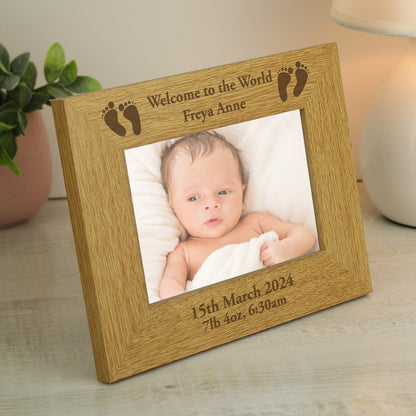 Personalised Oak Finish 6x4 Landscape Baby Footprints Photo Frame - Personalise It!