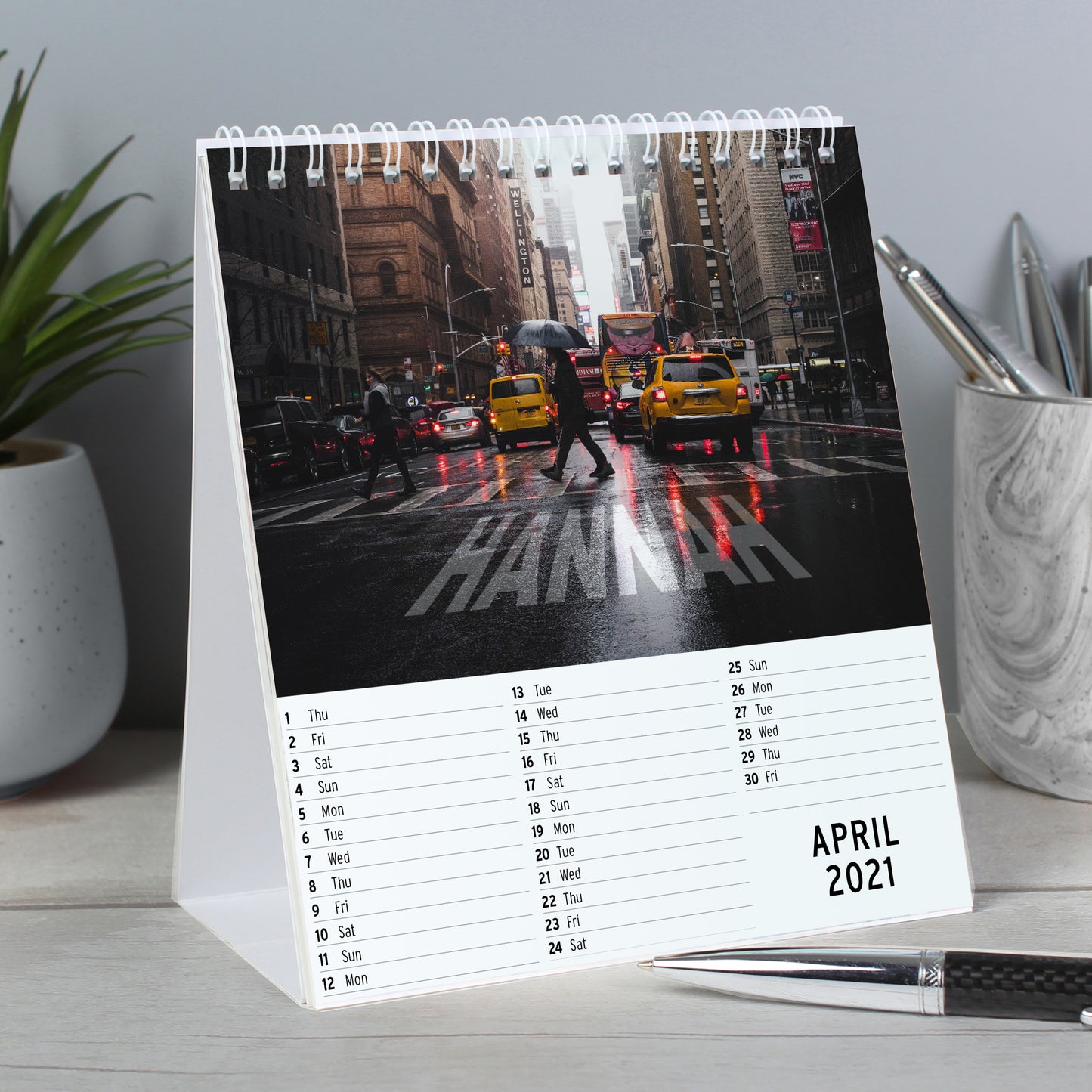 Personalised New York Desk Calendar - Personalise It!
