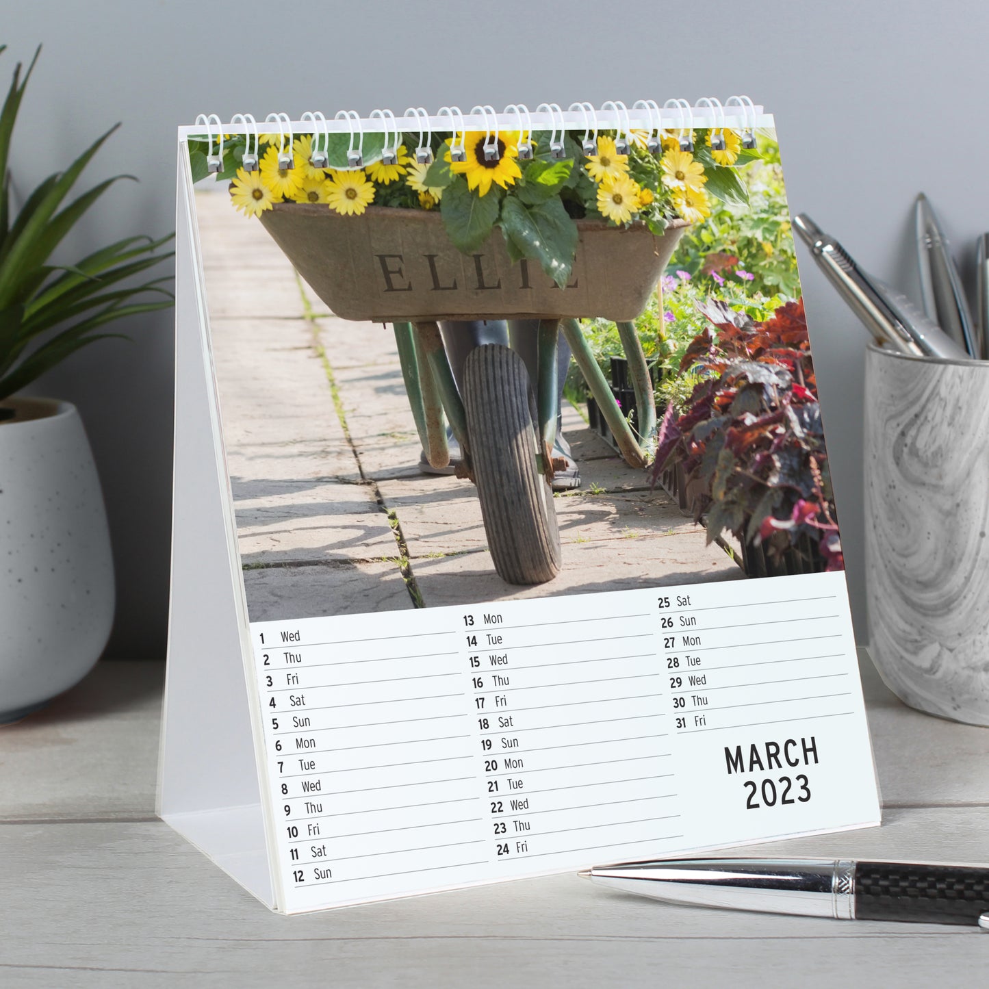 Personalised Gardening Desk Calendar - Personalise It!