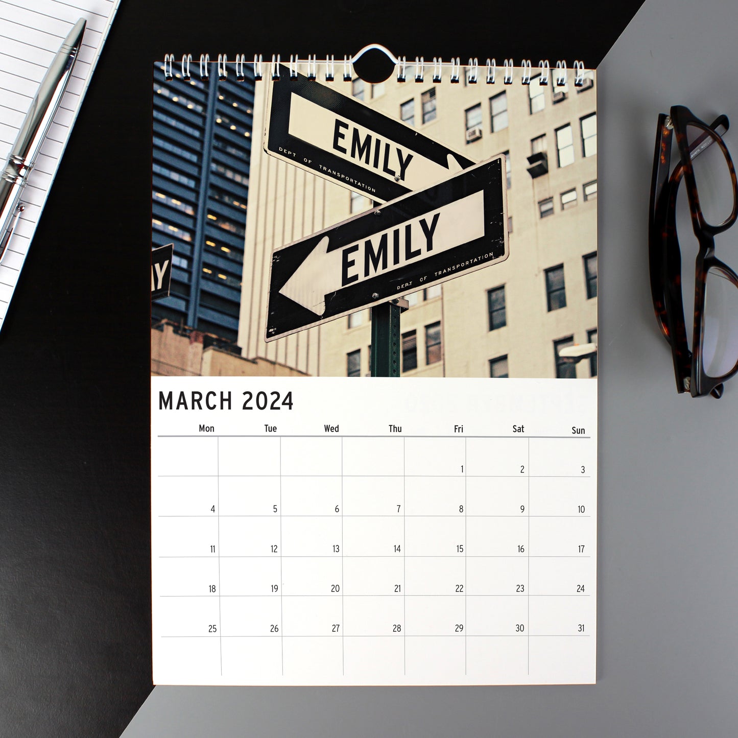 Personalised A4 New York Calendar - Personalise It!