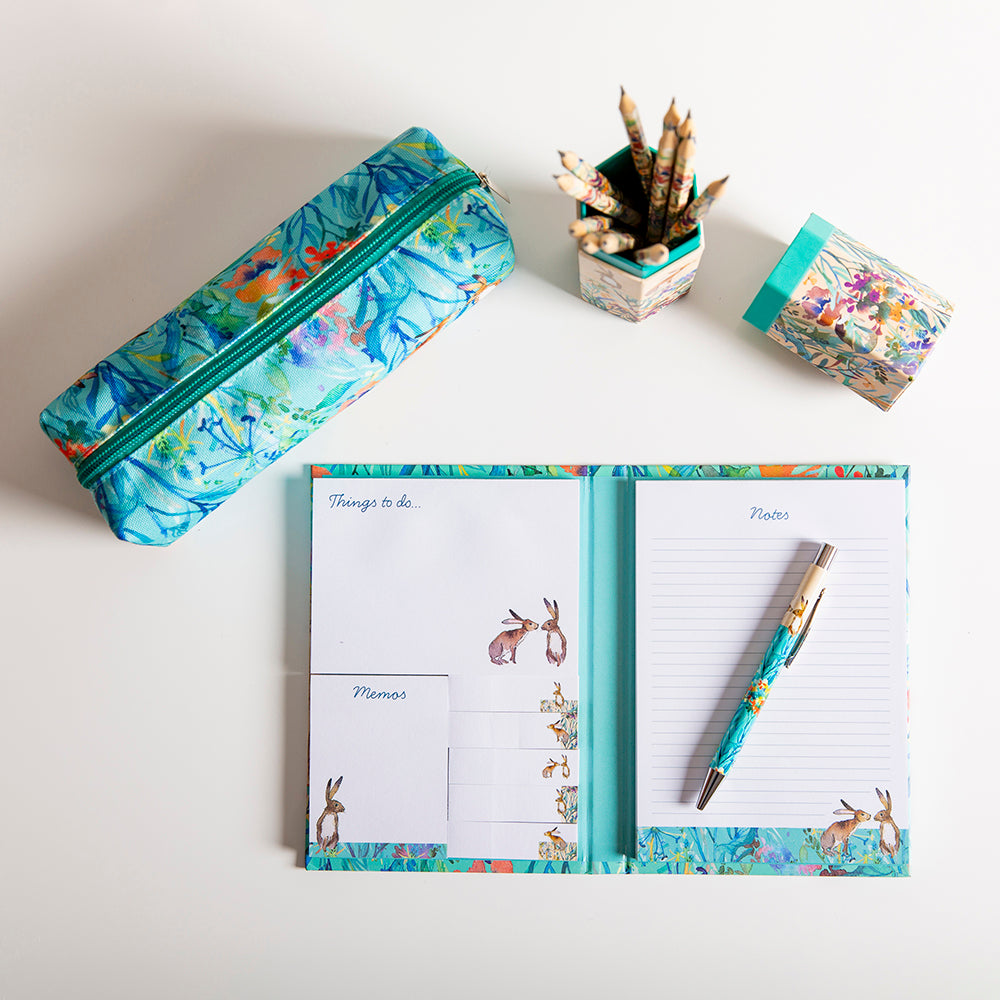 Gifted Stationery Kissing Hares Pencil Set In Case