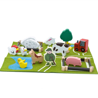 Apples To Pears Farm Animals & Play Mat Gift In A Tin
