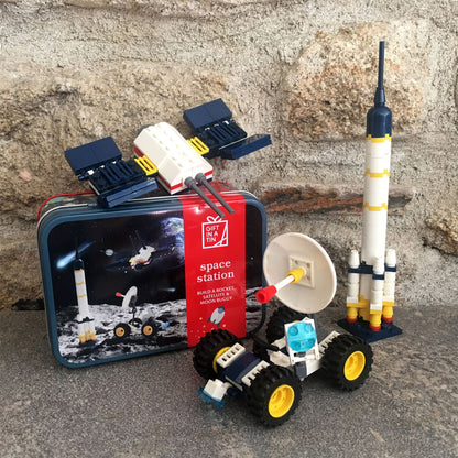 Apples To Pears Build A Space Station Kit Gift In A Tin
